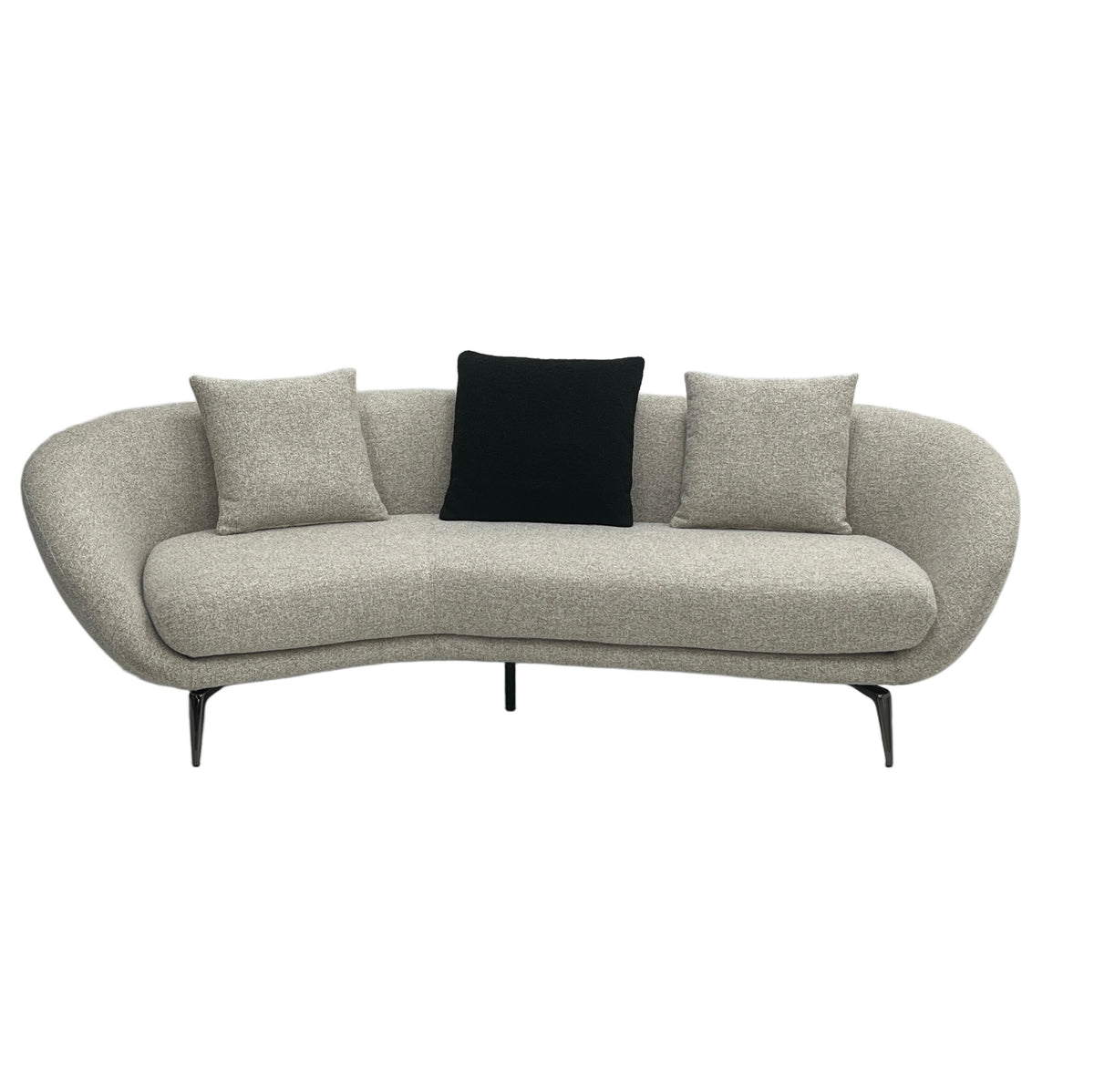 Modern large loveseat with pillows